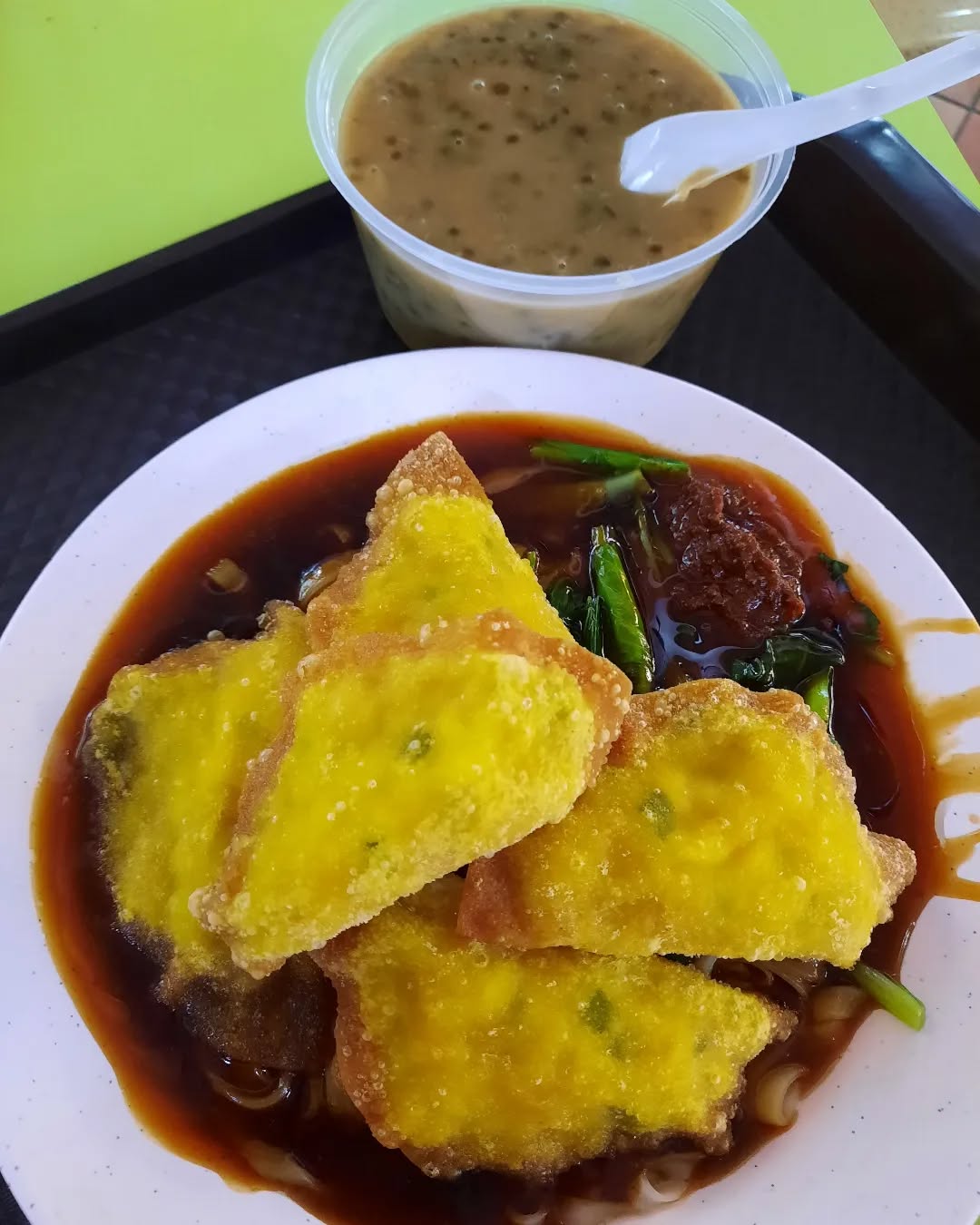 Fried fish dumpling hor fun + green bean sago ($6.10)!