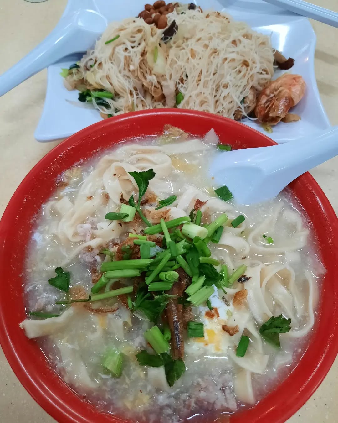 Ban mian + Xinghua bee hoon (板面 + 兴化米粉) ($7.50)!
