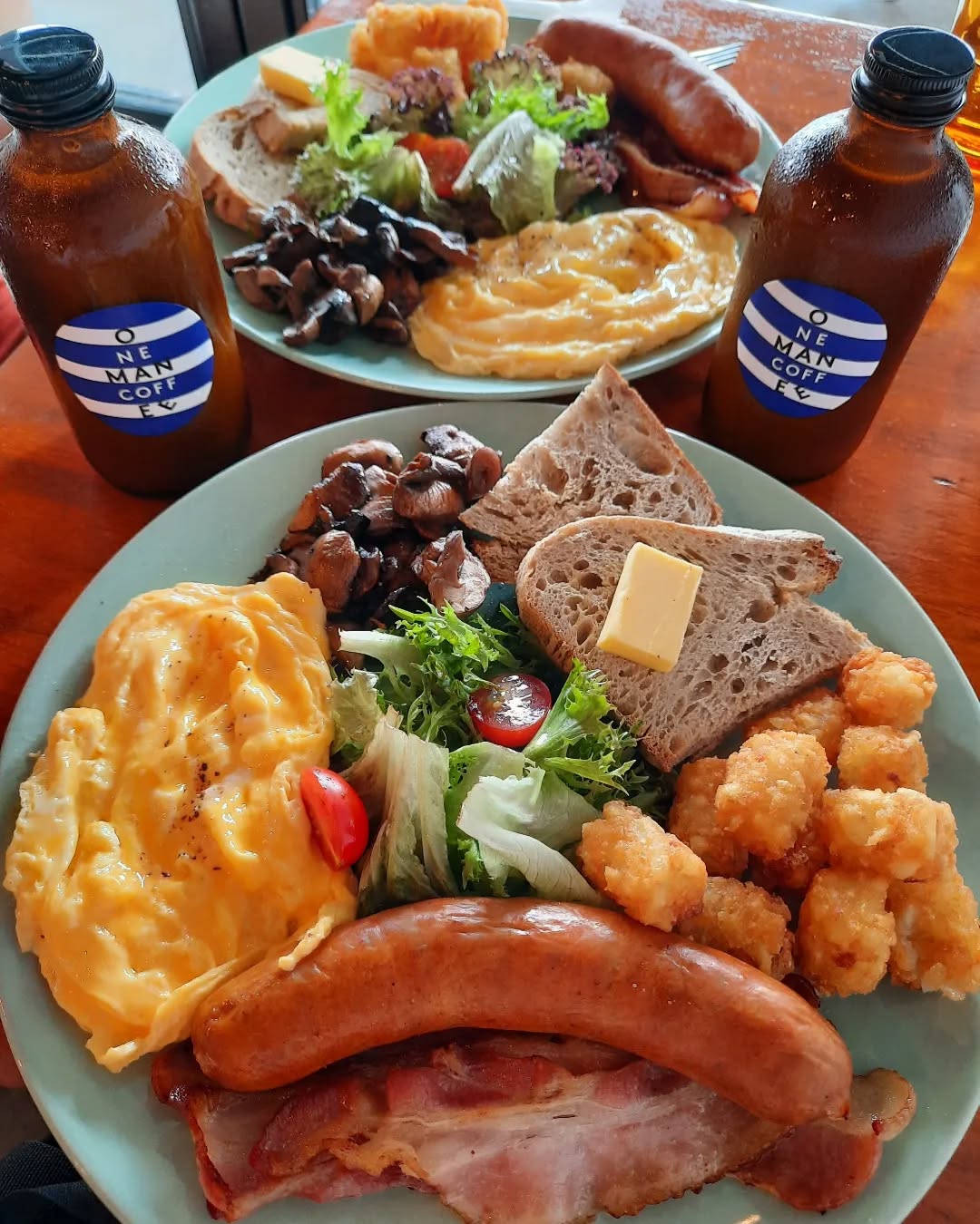 All-in brekkie + white cold brew (Burpple Beyond: $28.60)!