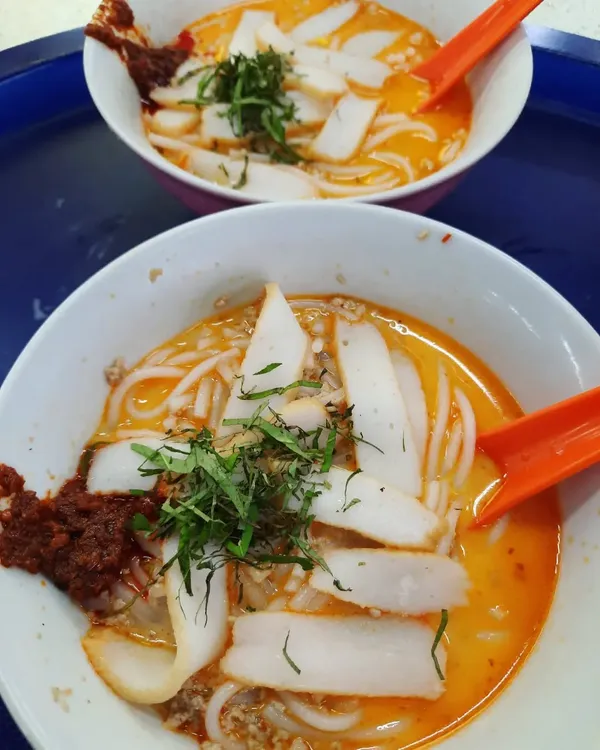 Sungei Road laksa ($3 each)!
