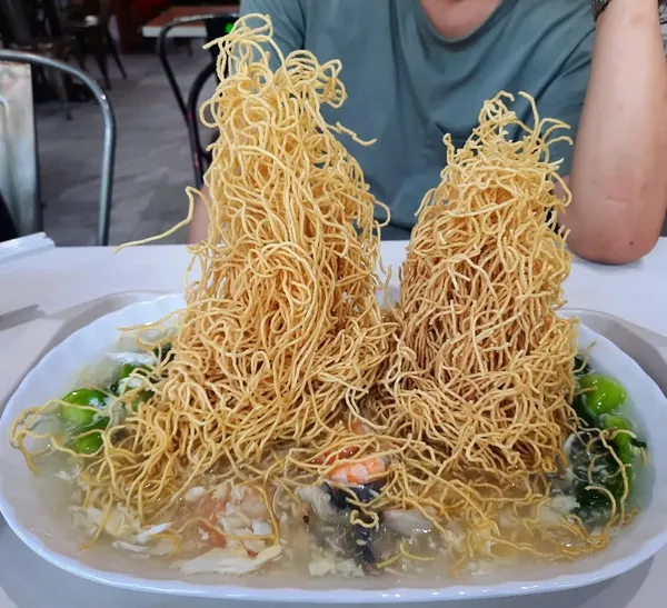 Twin Tower Crispy Noodles ($12)!