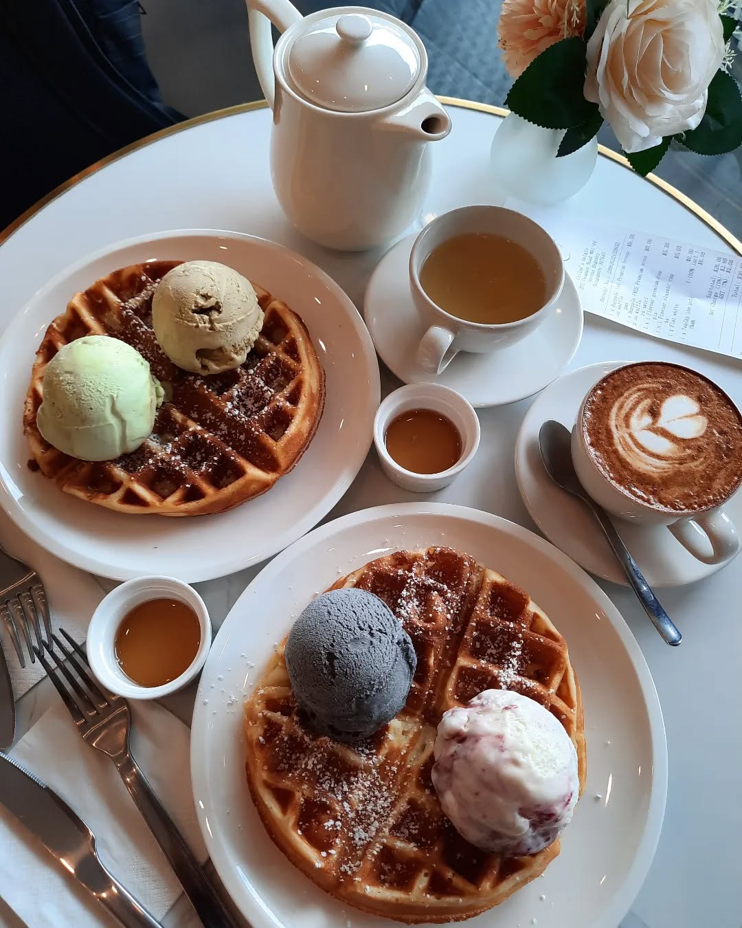 Waffle set (Burpple Beyond: $30.60)!