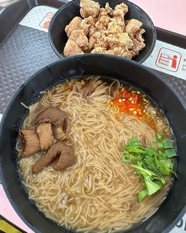 Set B — pig intestine mee sua set ($6.80)!