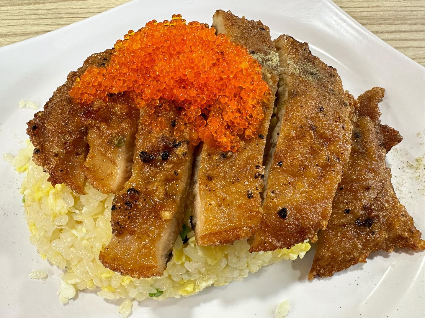 Tai Feng Wei — pork chop egg fried rice with fish roe ($9.10)!