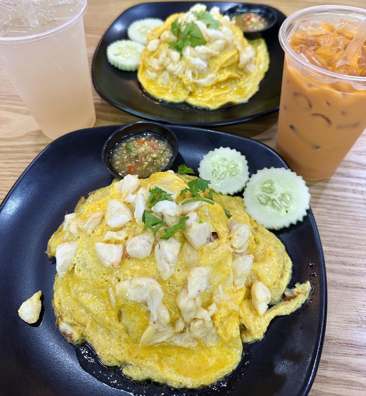 Crab meat omelette fried rice + Thai milk tea + lemongrass lemon ($29)!