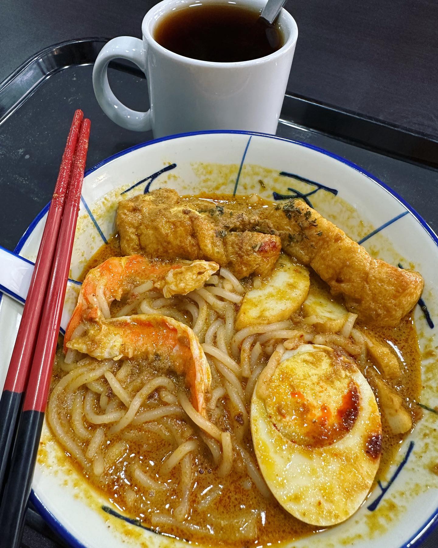 Joo Chiat Kim Choo — laksa + tea ($5.80)!