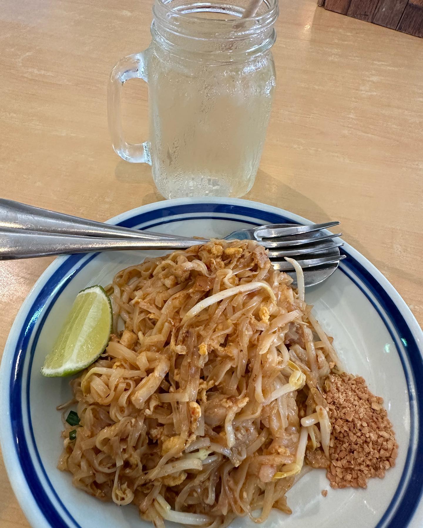 Phad thai lunch set ($9.90+)!