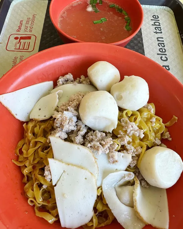 Fishball noodles ($5)!
