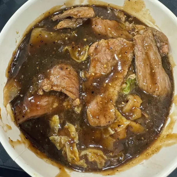Black pepper beef hor fun ($6.80)!