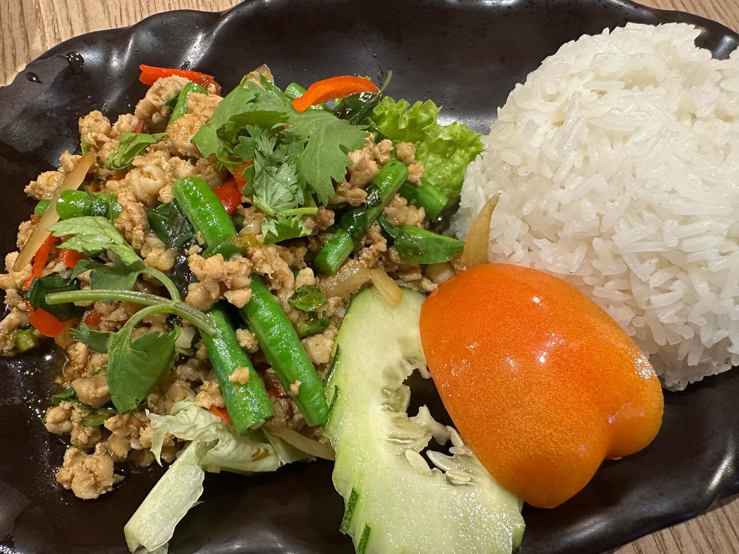 Thai basil chicken + rice + lemongrass drink ($8.90++)!