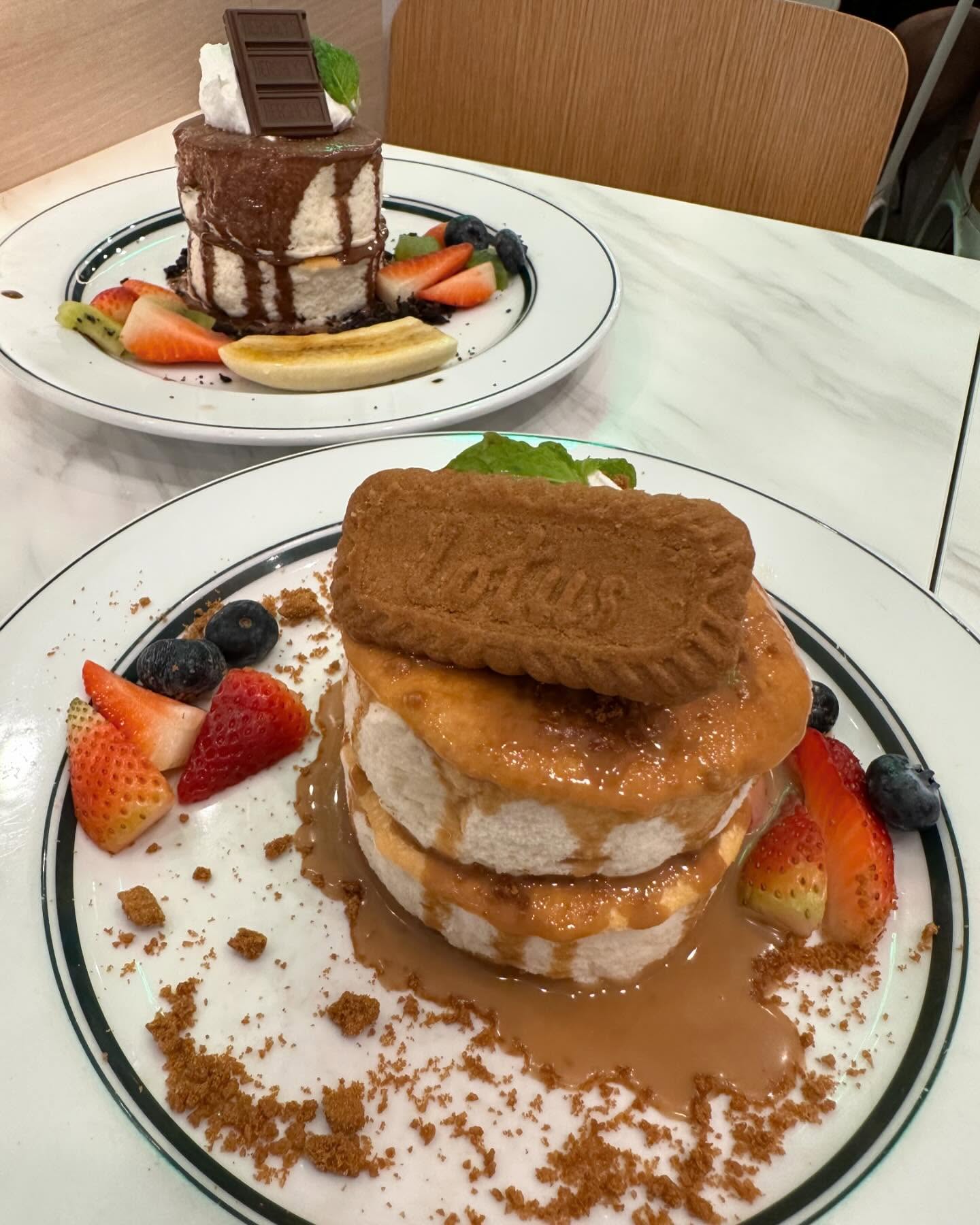 Hershey chocolate + Lotus Biscoff pancakes (1-for-1: $18++)!