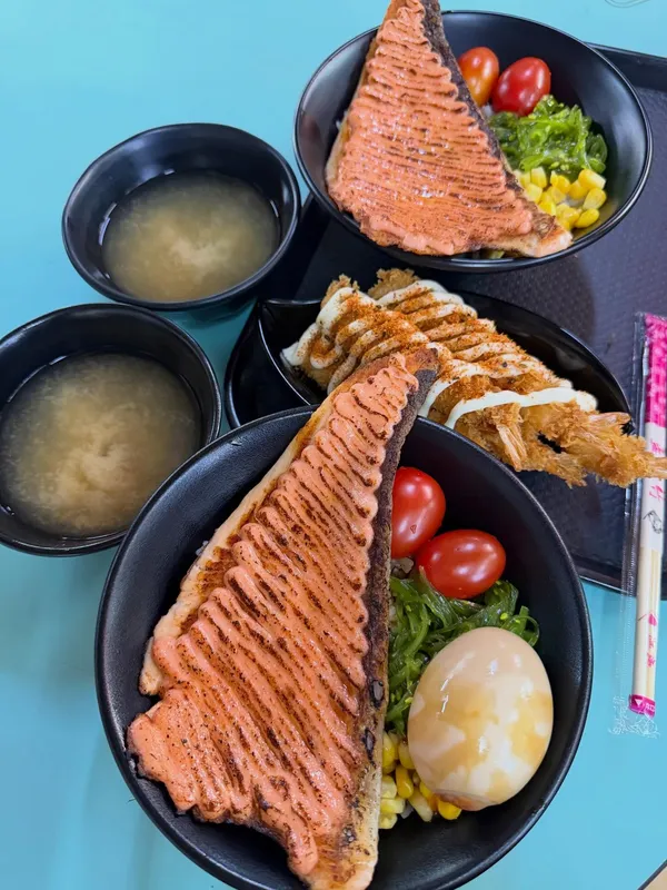 Salmon mentaiko + fried ebiko don ($8.90 + $5.80)!