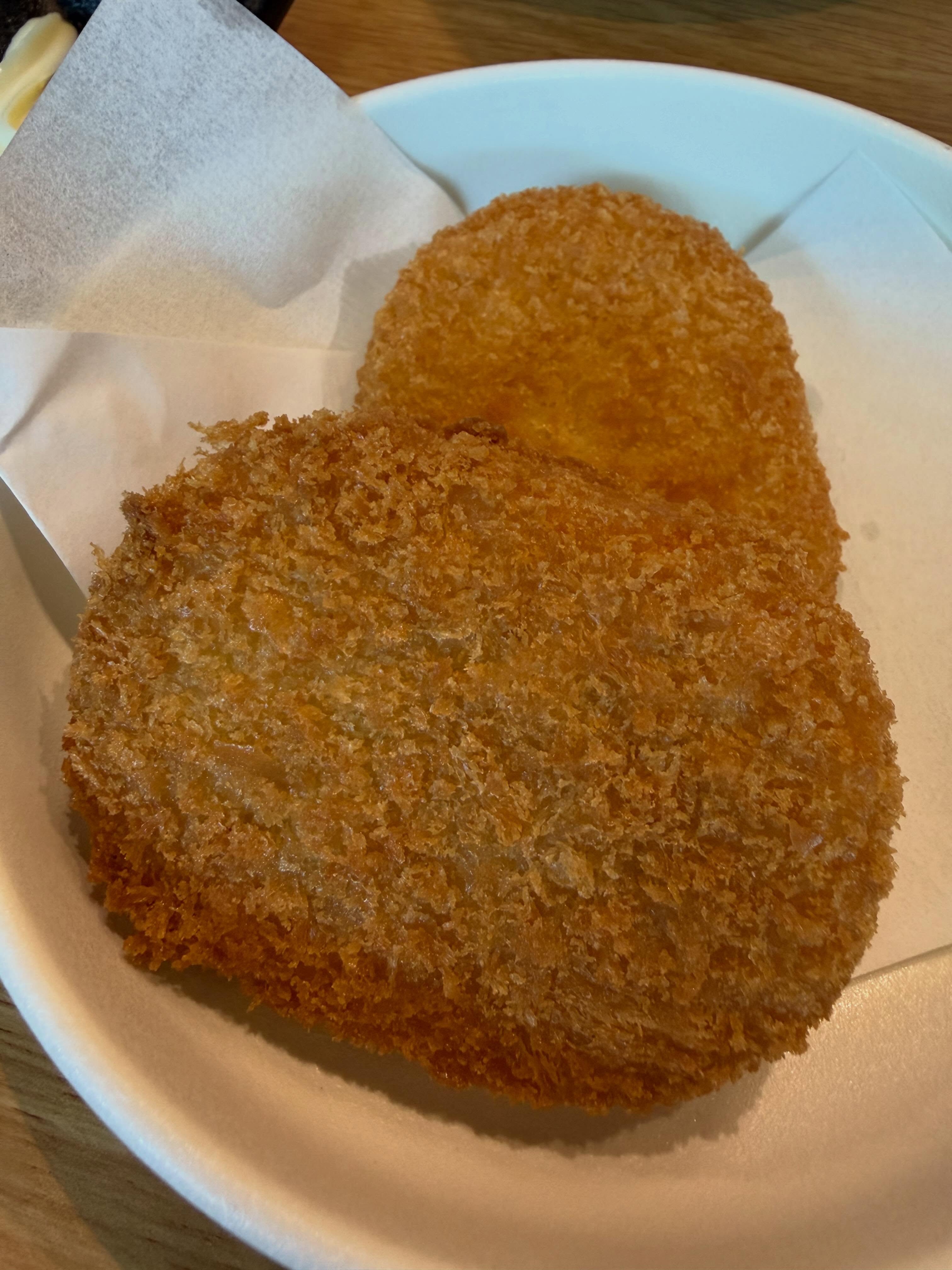Vegetable Croquette (yasai korokke), 2 panko-fried pieces at Torikizoku VivoCity