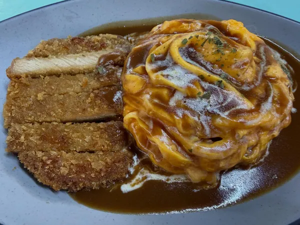 Pork katsu omu rice ($9.90) @ Omu Place, Hong Lim!