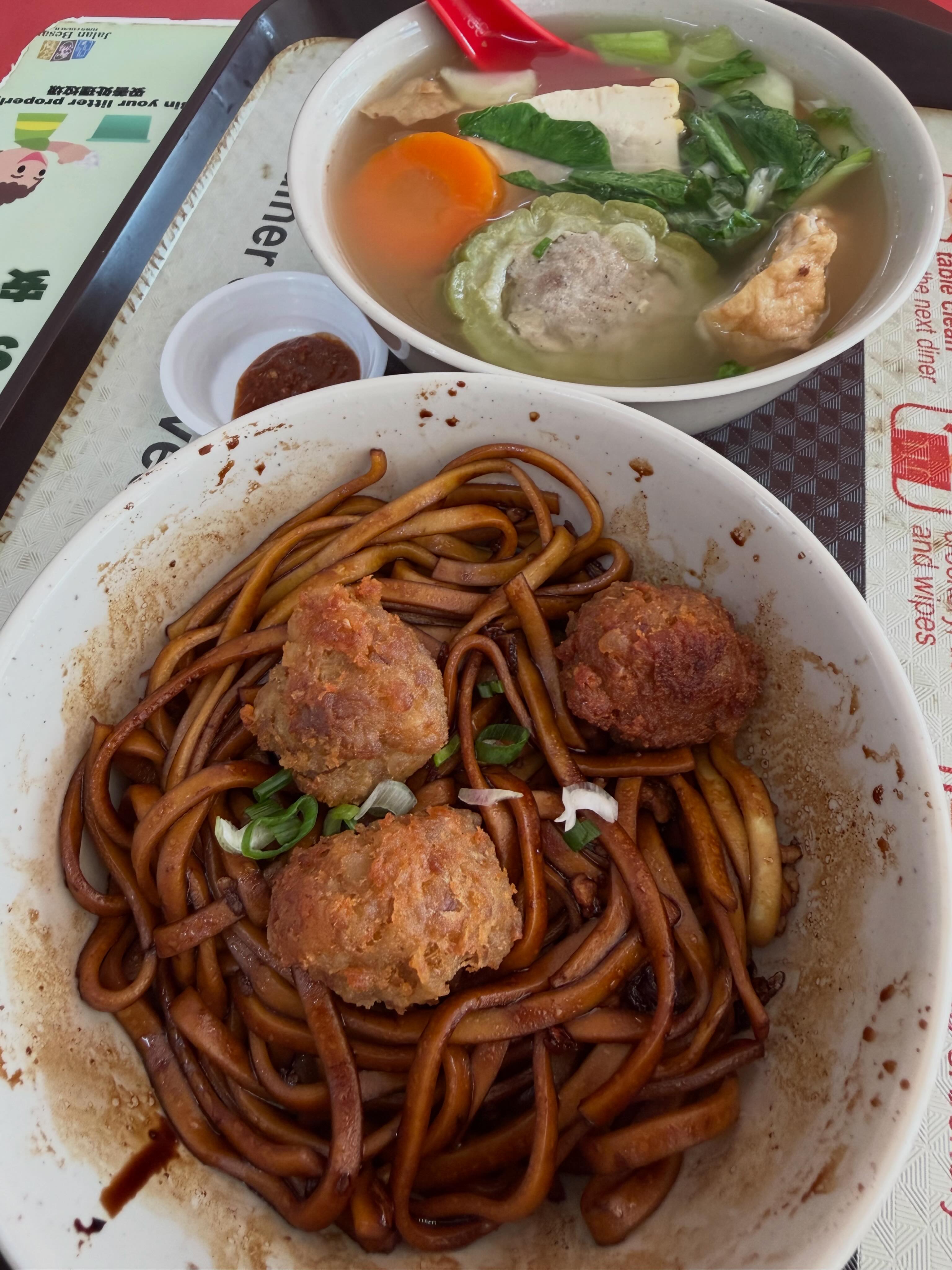 Hakka yong tau foo set ($6.50) + meatballs ($2.50) @ New Horse Noodles, Chinatown Complex!