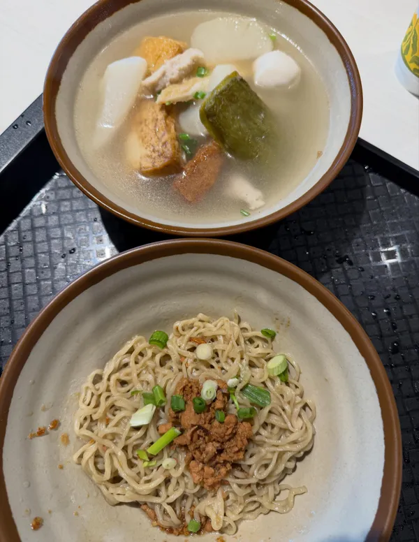 Set 1 signature yong tau foo noodles ($7.90) @ Pang's Hakka Yong Tau Foo, Tampines 1!